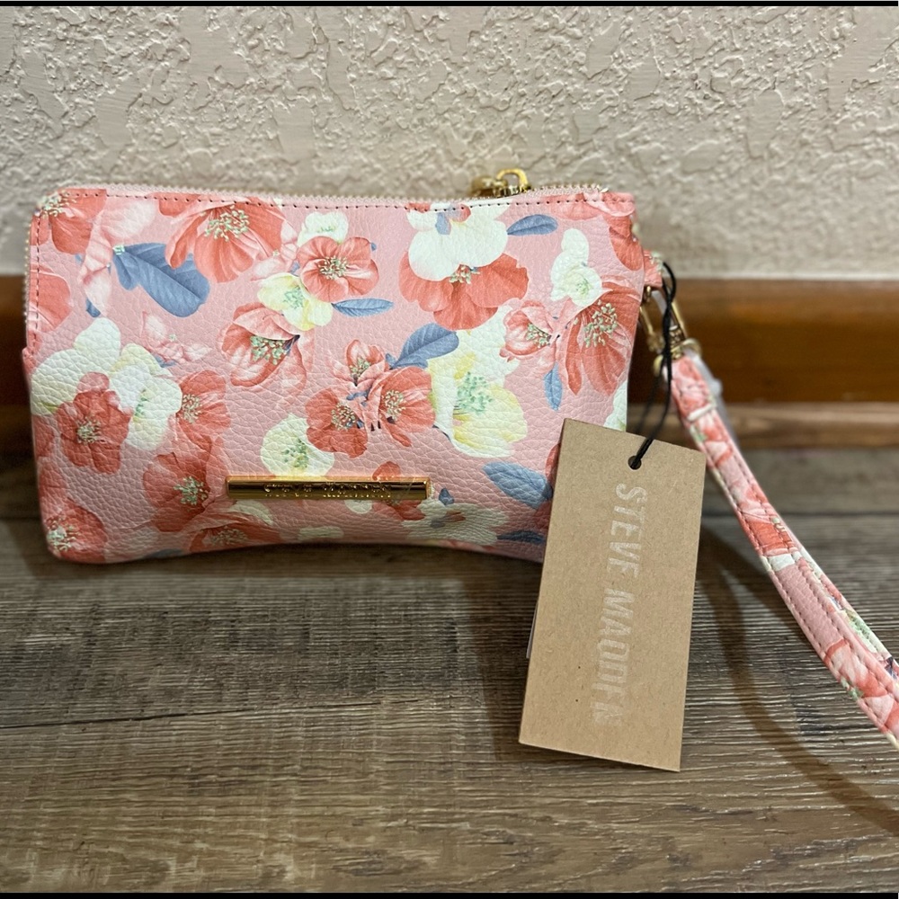 Steve Madden Clutch